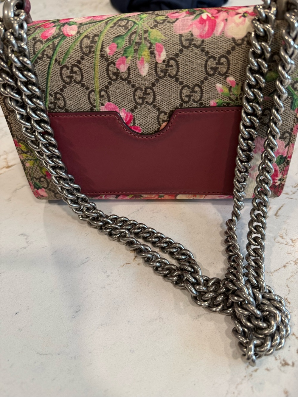 Gucci Floral Blooms GG Supreme Crossbody Shoulder Bag - Picture 5 of 9